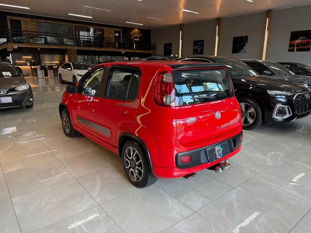 Fiat Uno Sporting 1.4 EVO Fire Flex 8V 4P 2013 - Foto 4