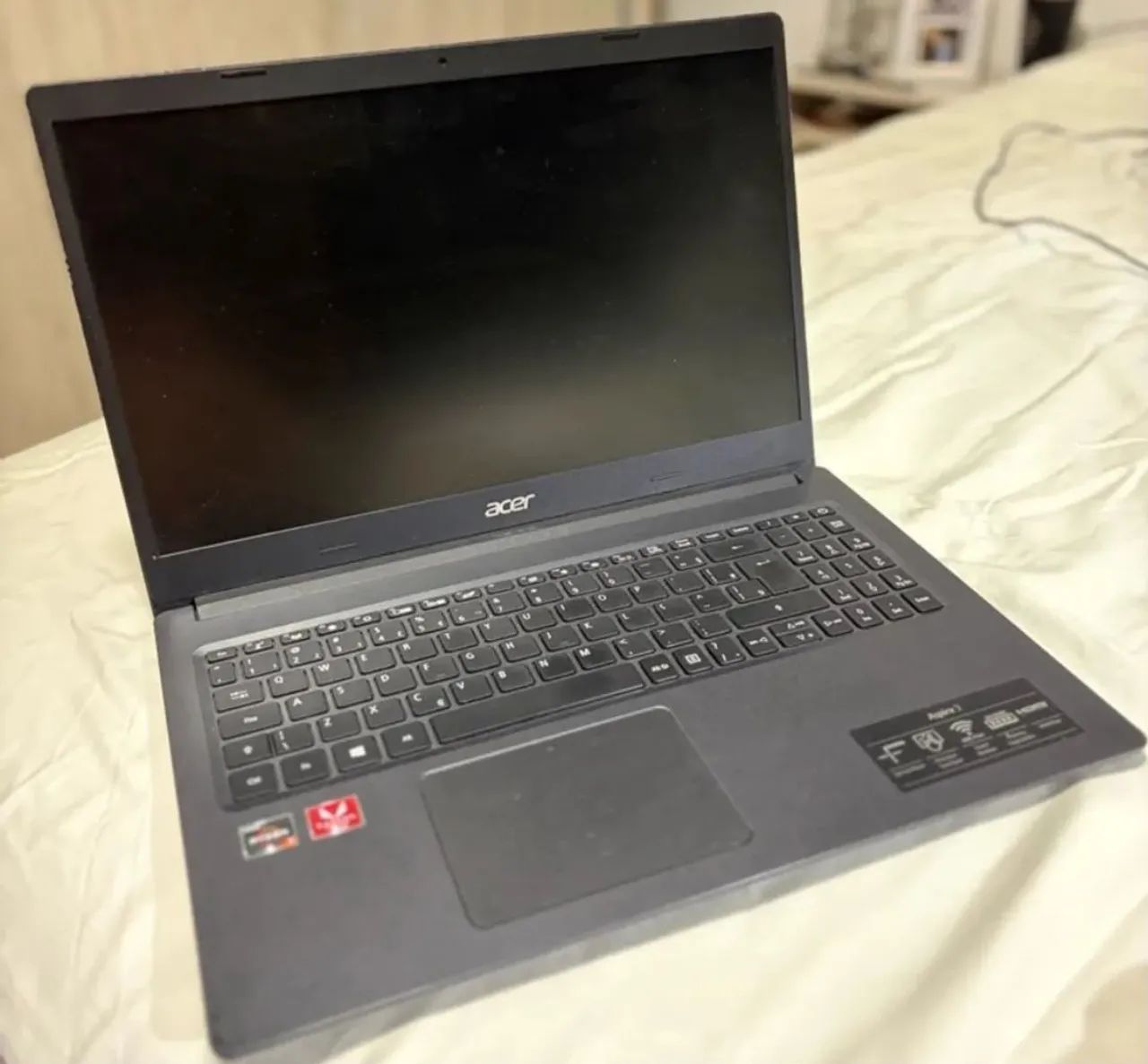 Acer aspire 3 Rayzen 7 - Foto 4