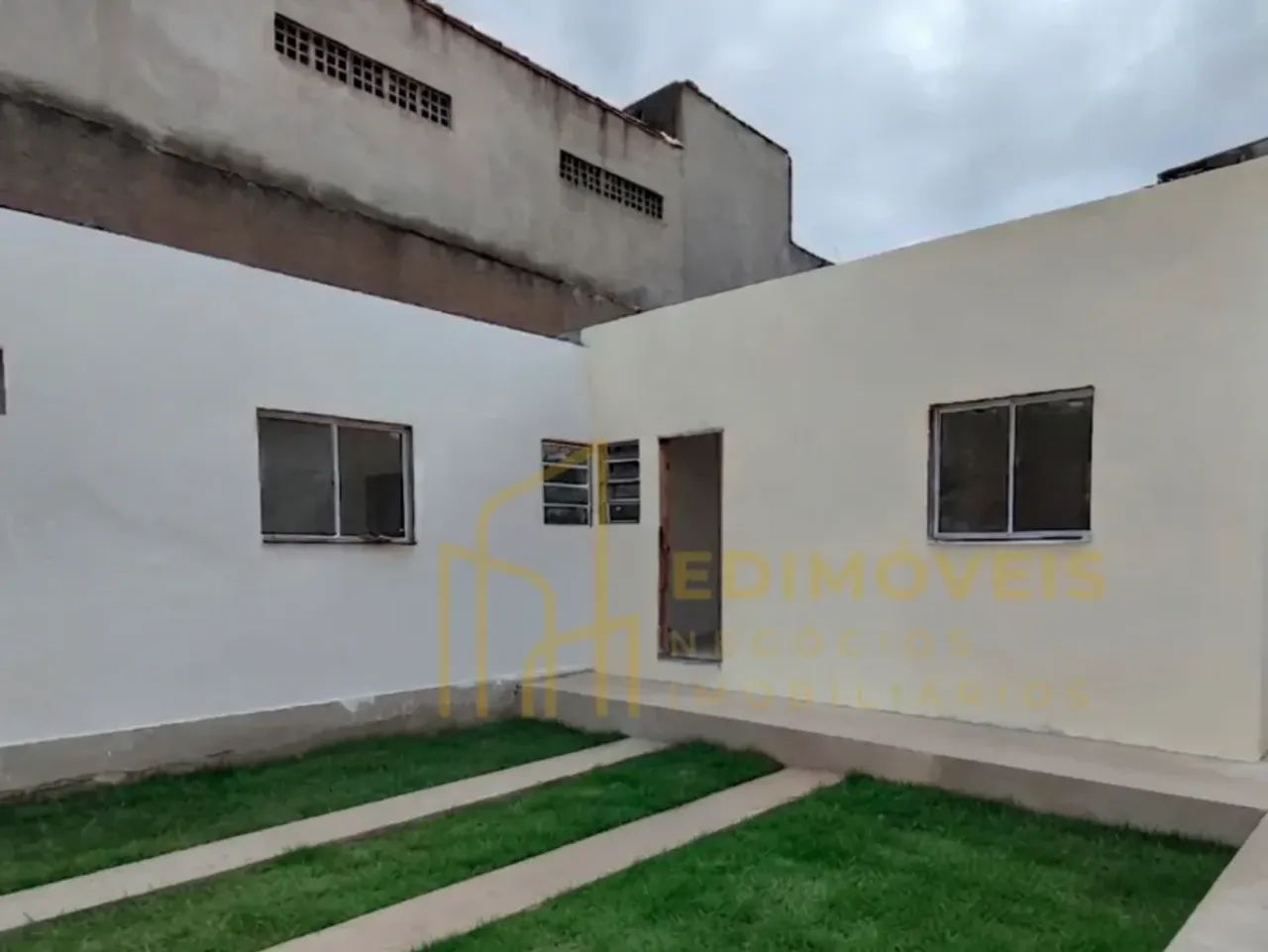 Oportunidade única em Jardim Marilândia: casa com churrasqueira e área externa! - Foto 4