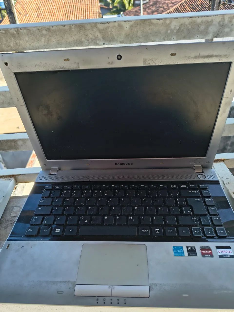 Vendo notebook Samsung para retirada de peças  - Foto 3