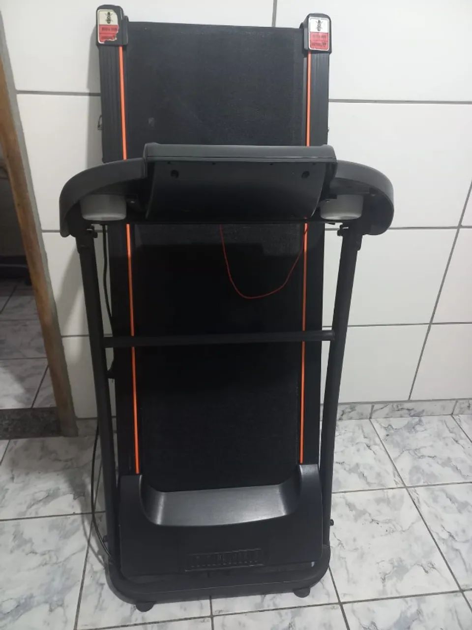 ESTEIRA ERGOMETRICA SEMI NOVA PARA VENDER RAPIDO - Foto 3