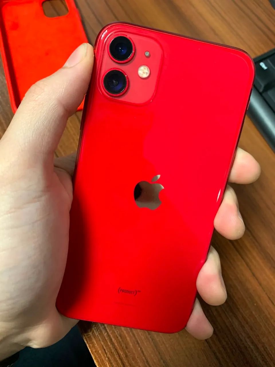 IPHONE 11 RED - 128GB (LEIA) - Foto 3