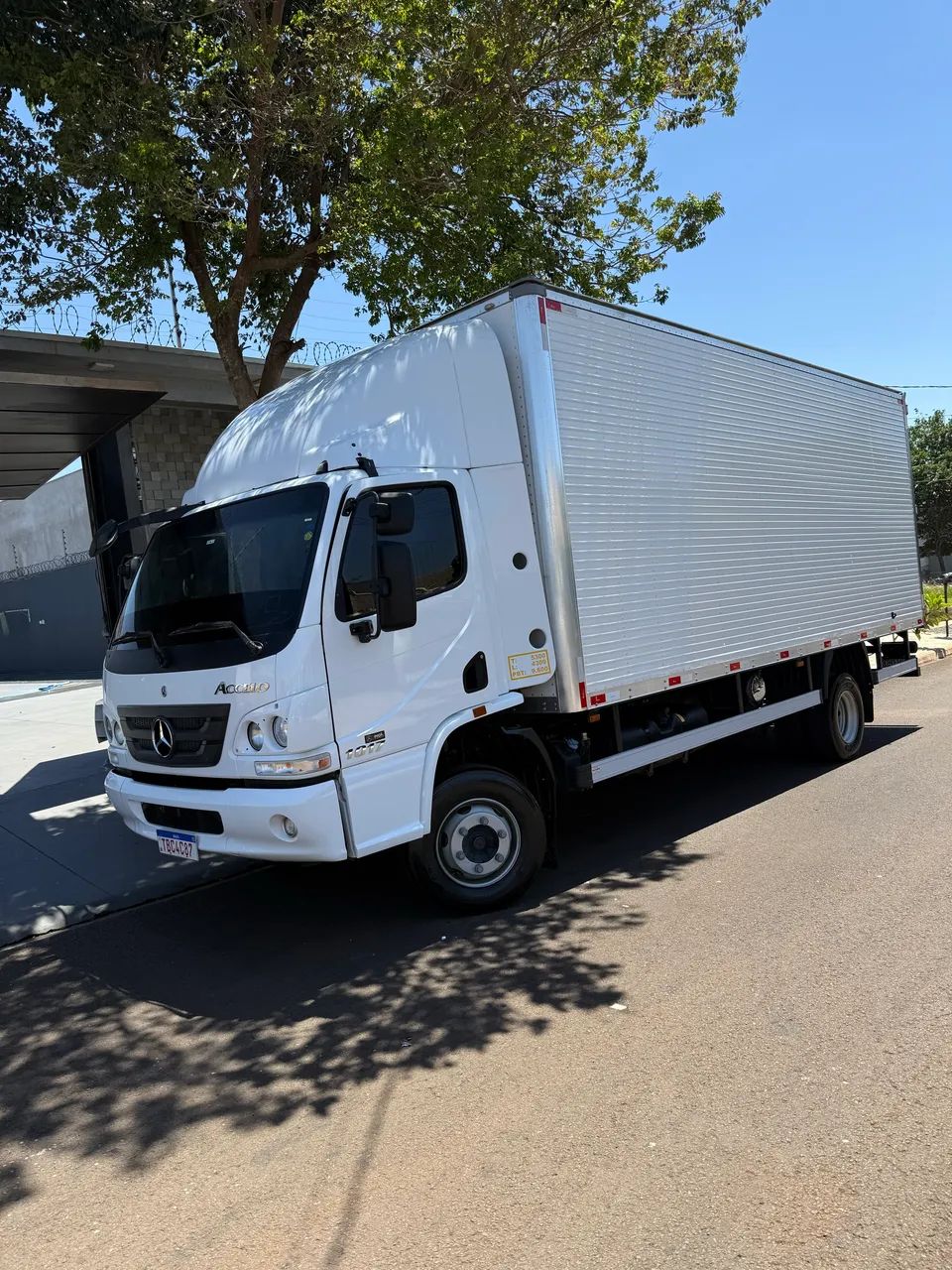 Frete Caminhão baú grande 6.20 