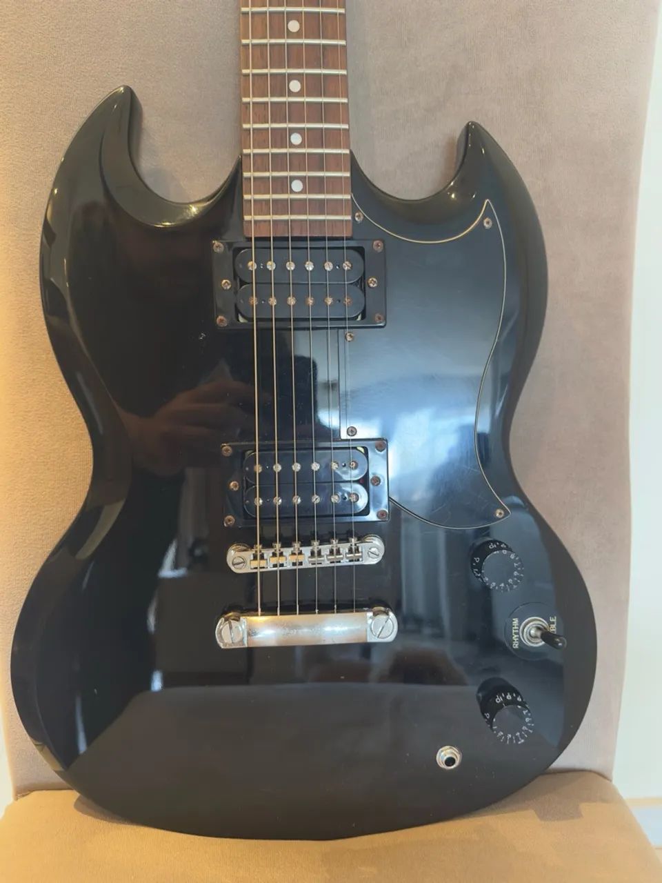 Guitarra Epiphone SG - Foto 2