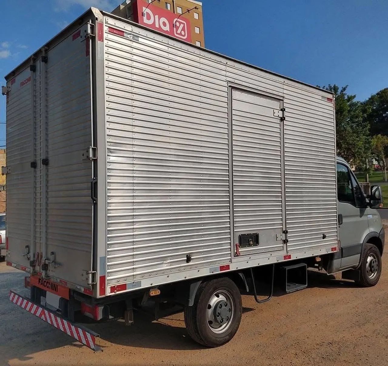 IVECO 35S14 BAÚ 2014 - Foto 5