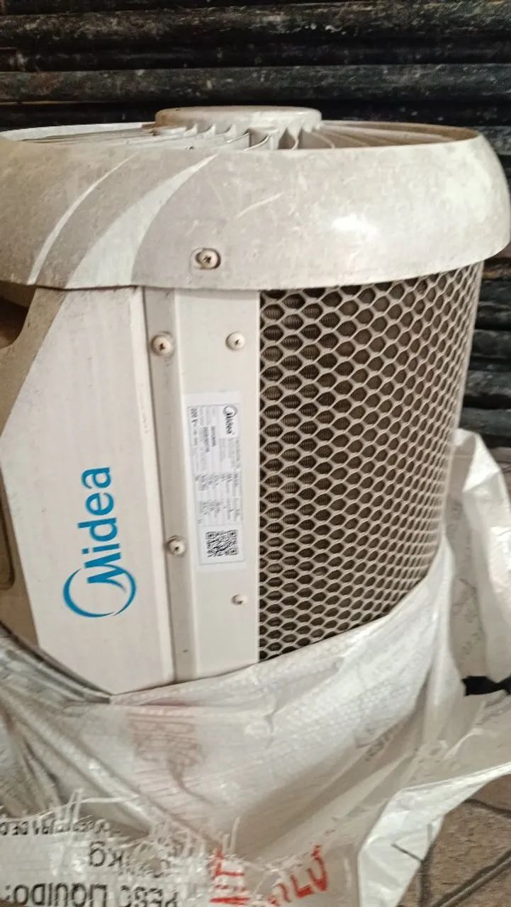 Ar condicionado 12000 BTUs Midea  - Foto 4