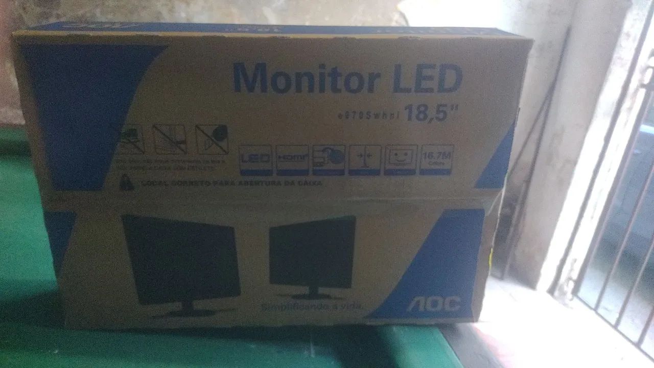 Monitor AOC 18.5 meio polegadas novo na caixa  - Foto 2