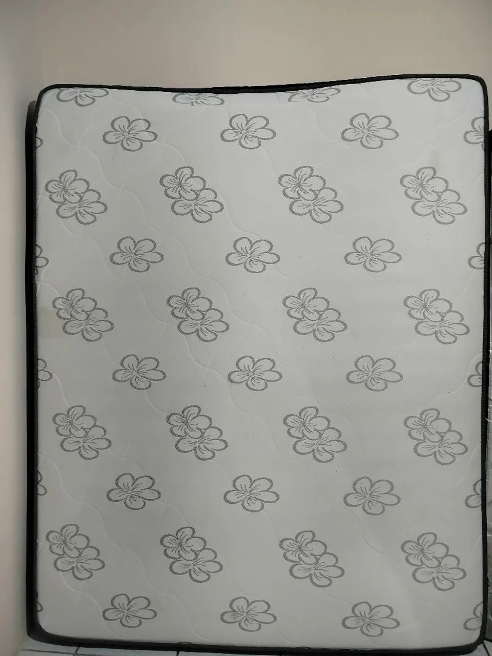 Vendo cama box queen 