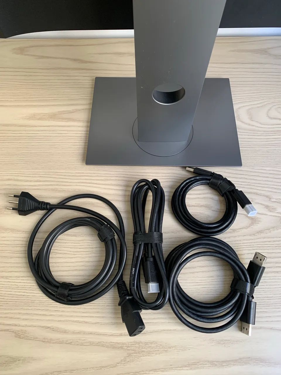 Monitor Dell P2719h - Foto 3
