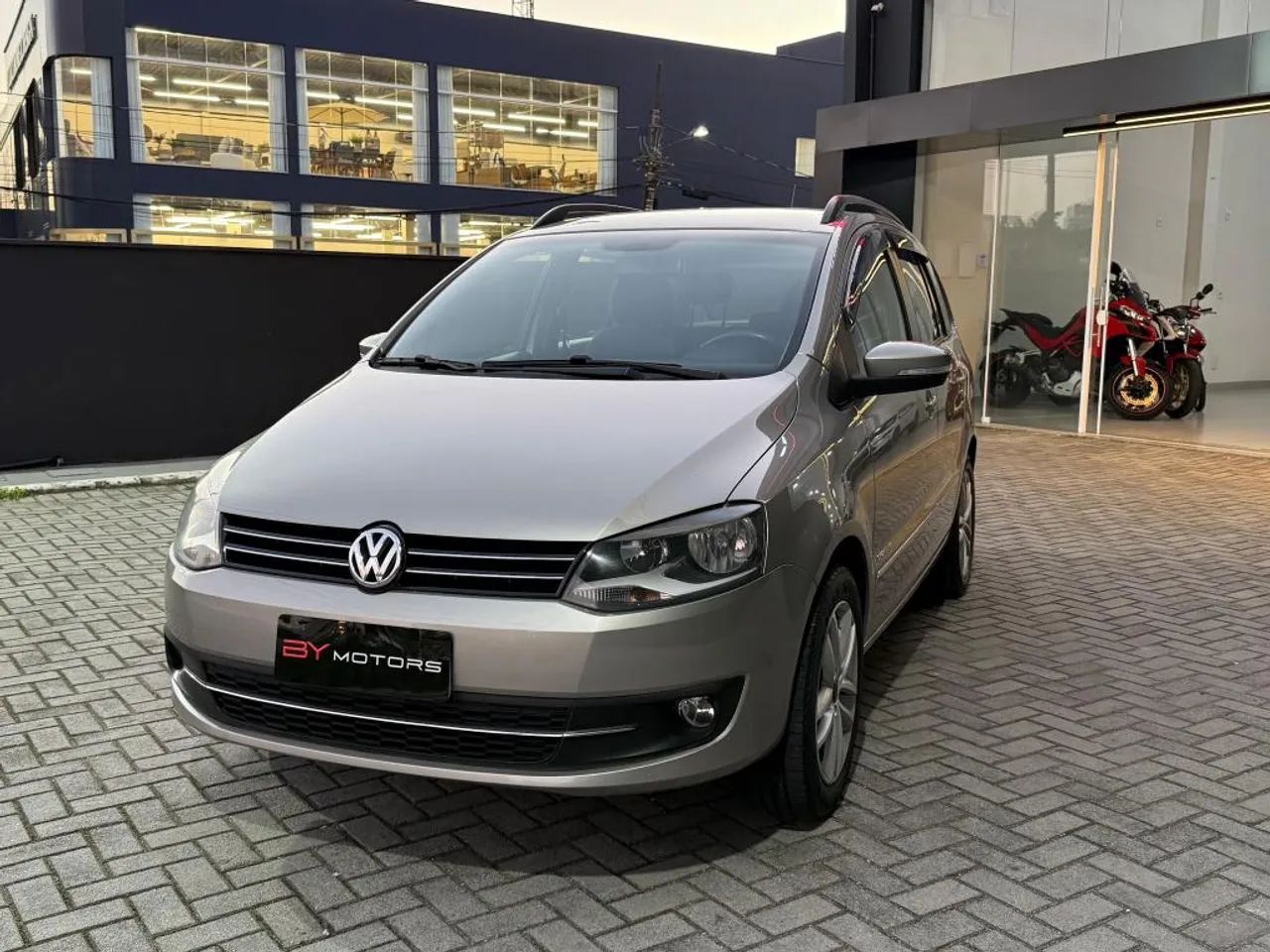 Volkswagen Spacefox Trend I Motion 1.6 T. Flex 8V 2013 - Foto 2