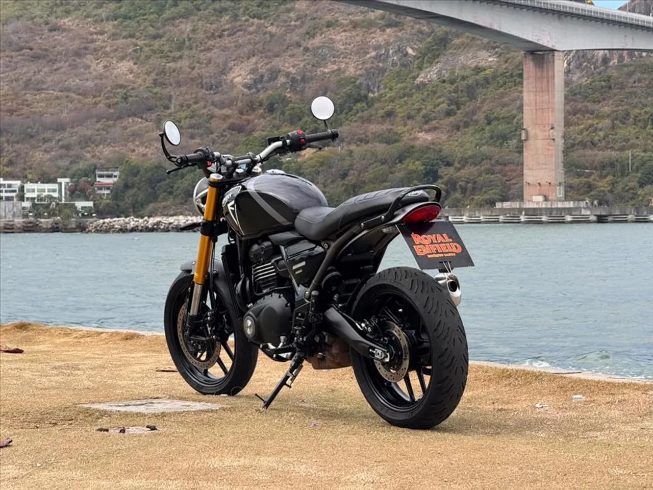 TRIUMPH SPEED 400 - Foto 4