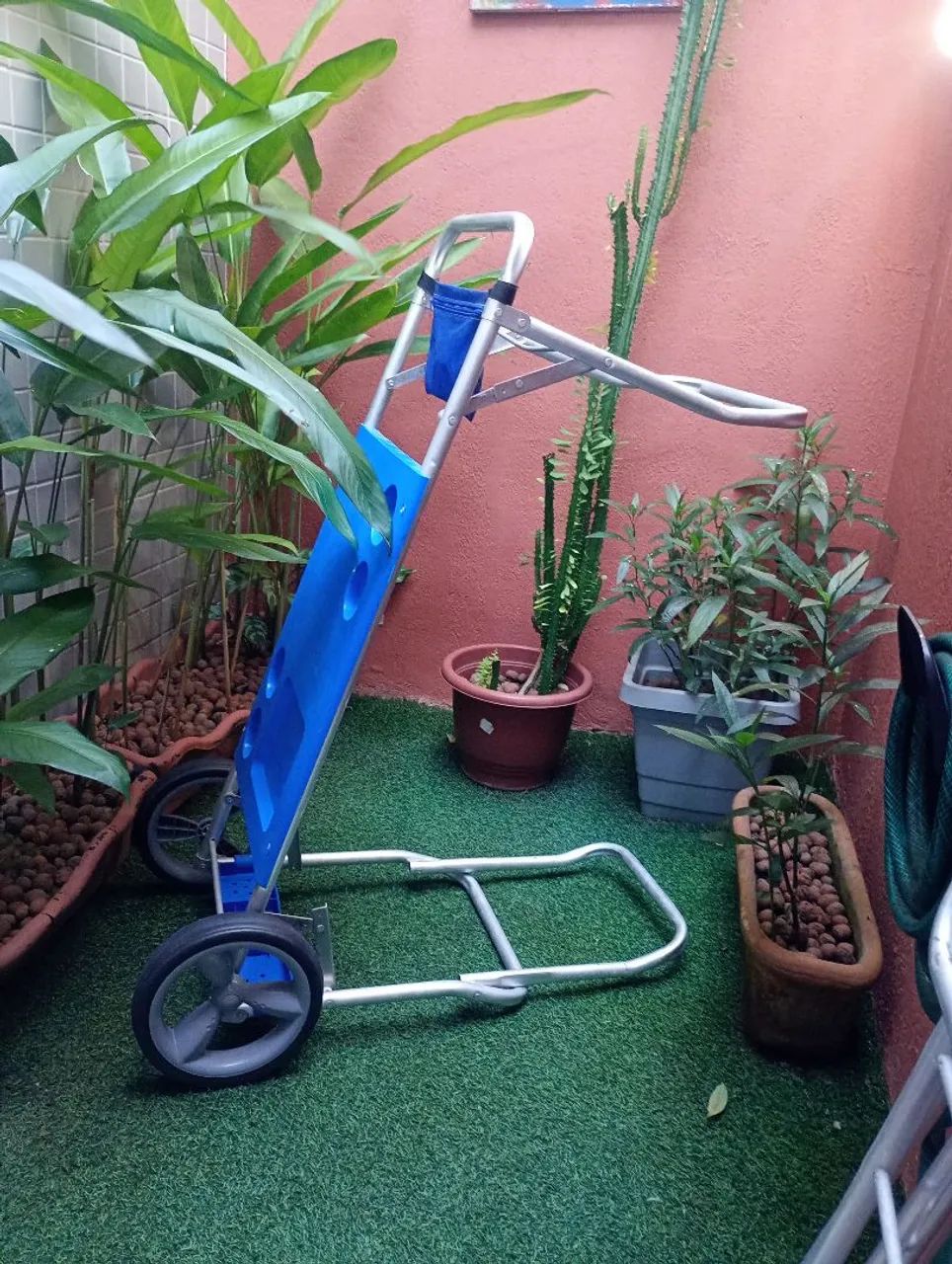 Carinho de isopor 