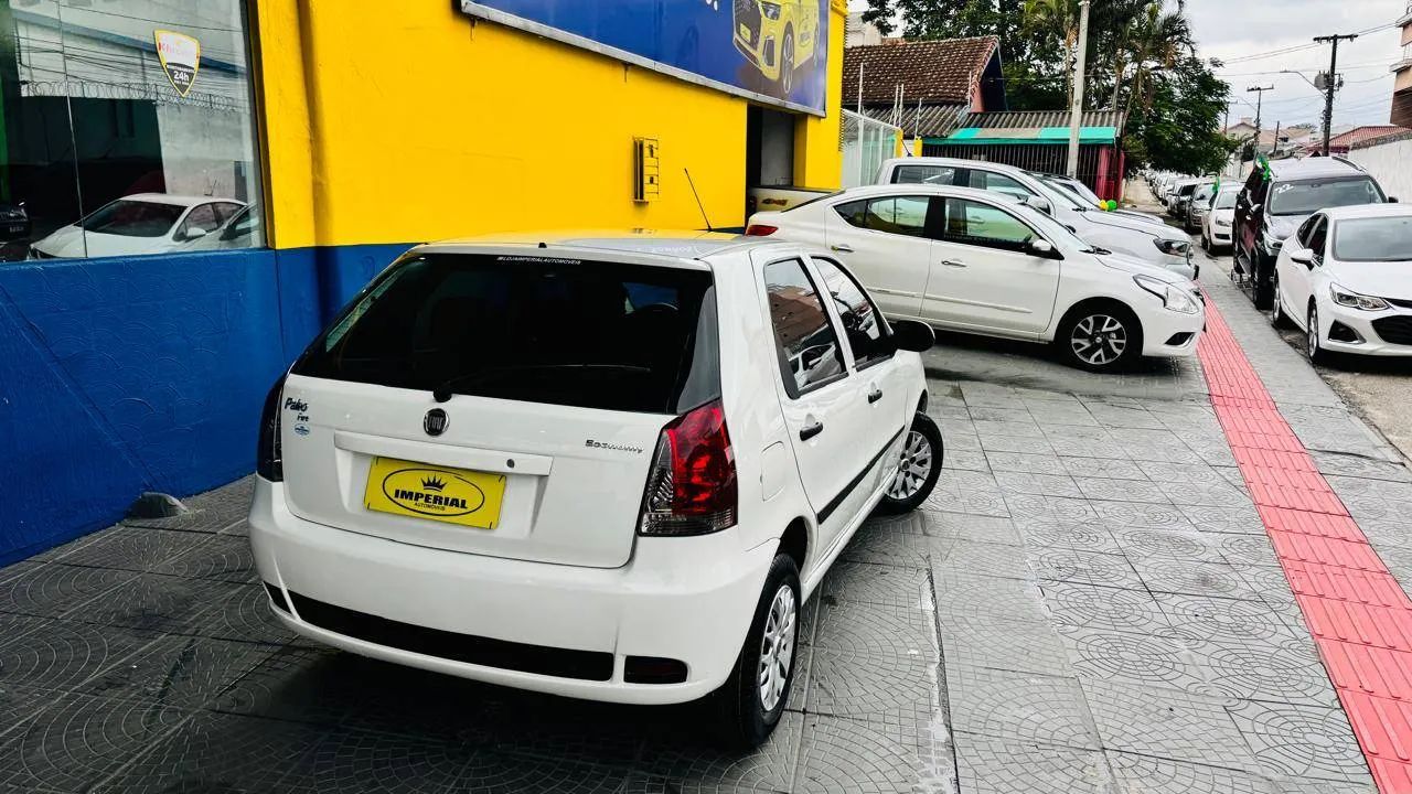 Fiat Palio Celebration 1.0 Fire Flex 8V 4P 2013 - Foto 4