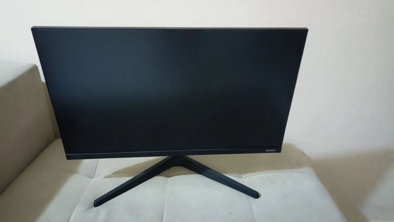 Monitor Samsung T350 24" IPS Full HD 75Hz FreeSync HDMI - Excelente Estado