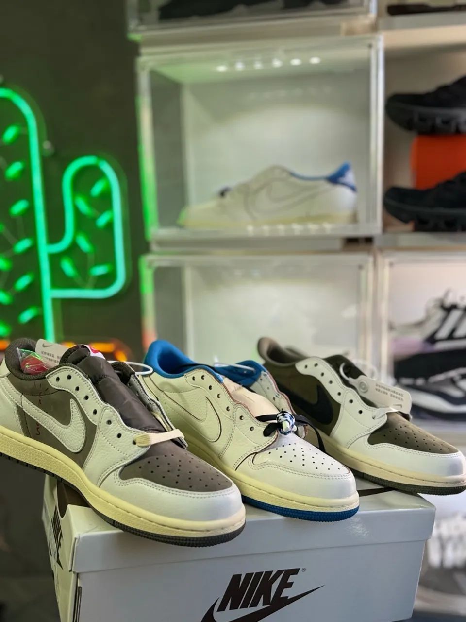 Jordan 1 low x Travis Scott  - Foto 3