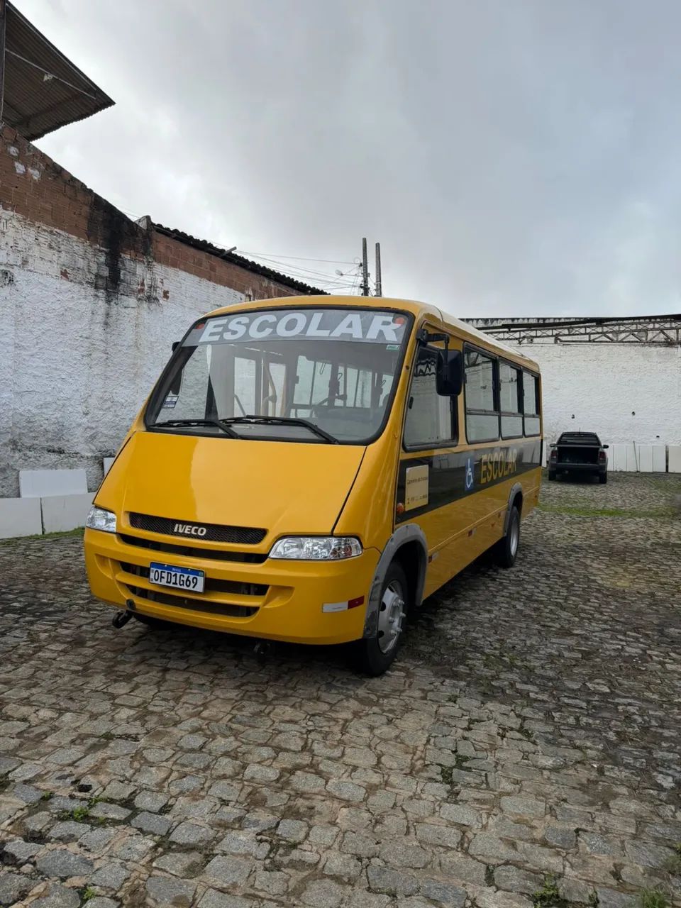 Microônibus Iveco City class 70c16