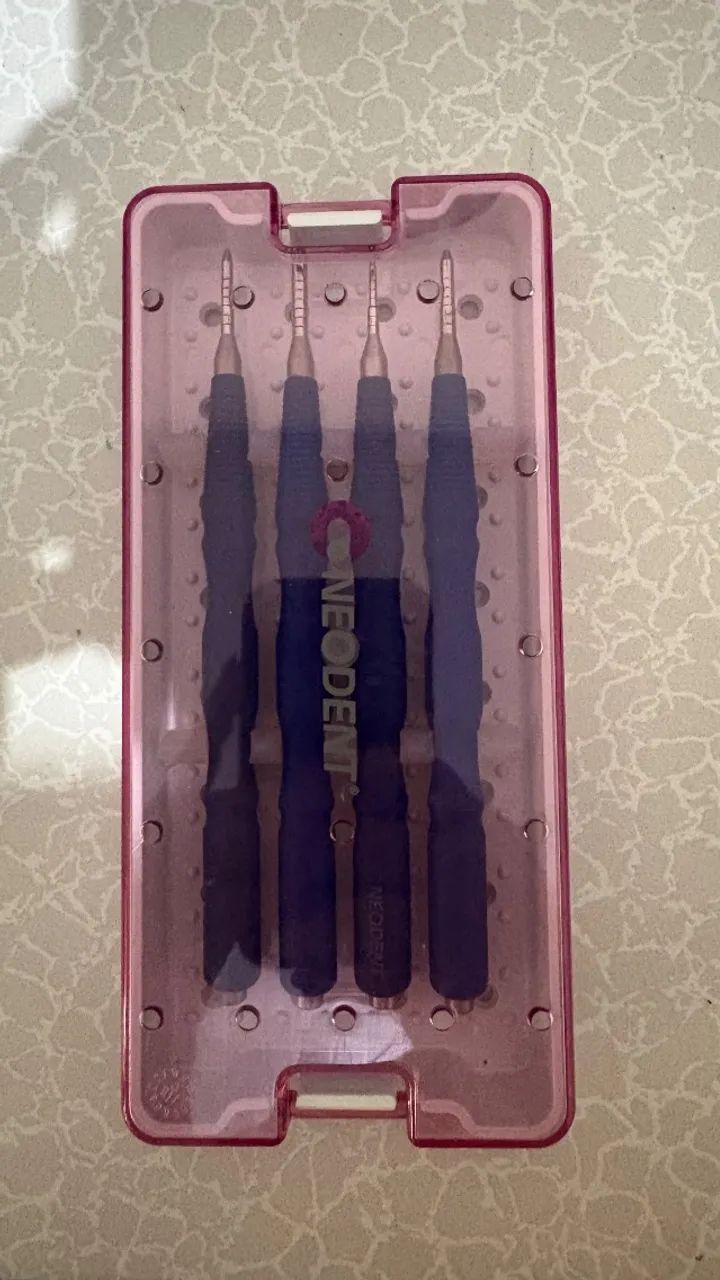Instrumentais para implantes dentários 