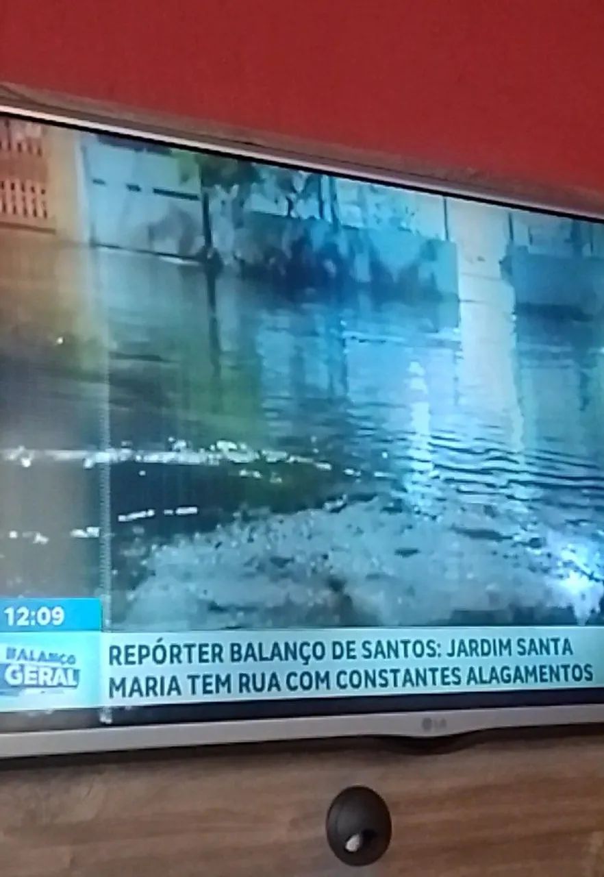 TV LG 32 Polegadas (Modelo 32LF550B) - Com Defeito - Foto 3