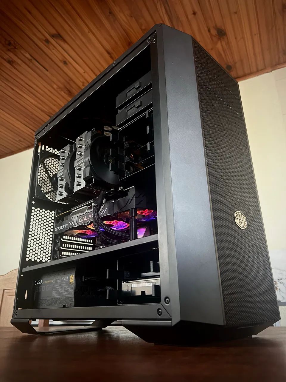PC Gamer - i7 9700KF - 32GB - RTX 2070 Super - Computadores e