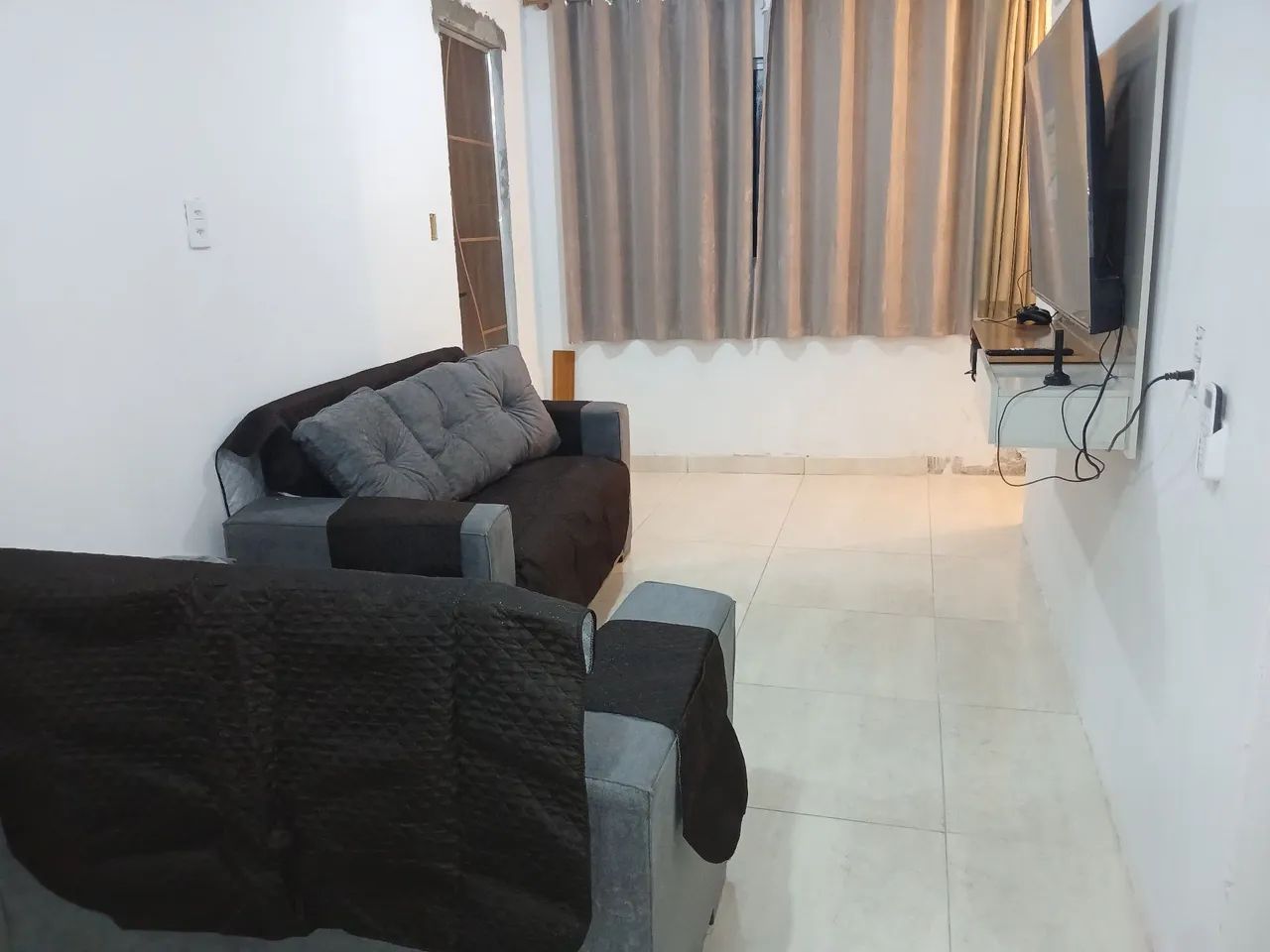 Conjunto 2 sofás - em bom estado de uso  - Foto 3