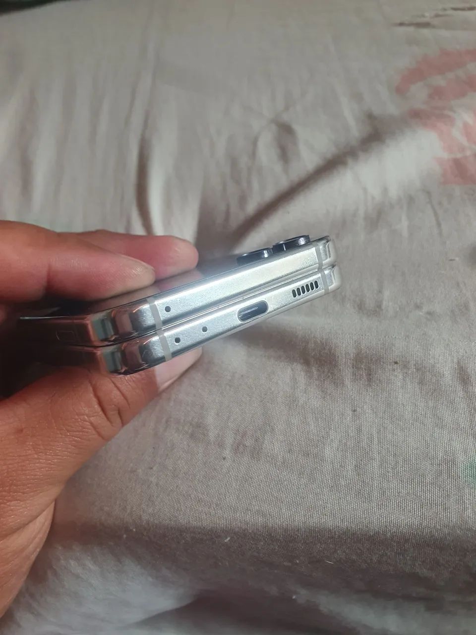 Carcaça celular Samsung galaxy zflip5. - Foto 3