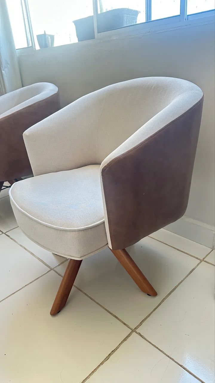 Vendo 2 poltronas giratórias  - Foto 2