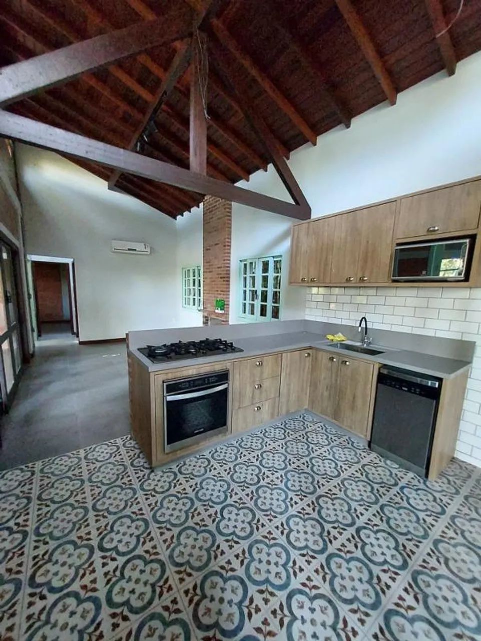 CASA RESIDENCIAL em Florianópolis - Santa Catarina, Sambaqui - Foto 3