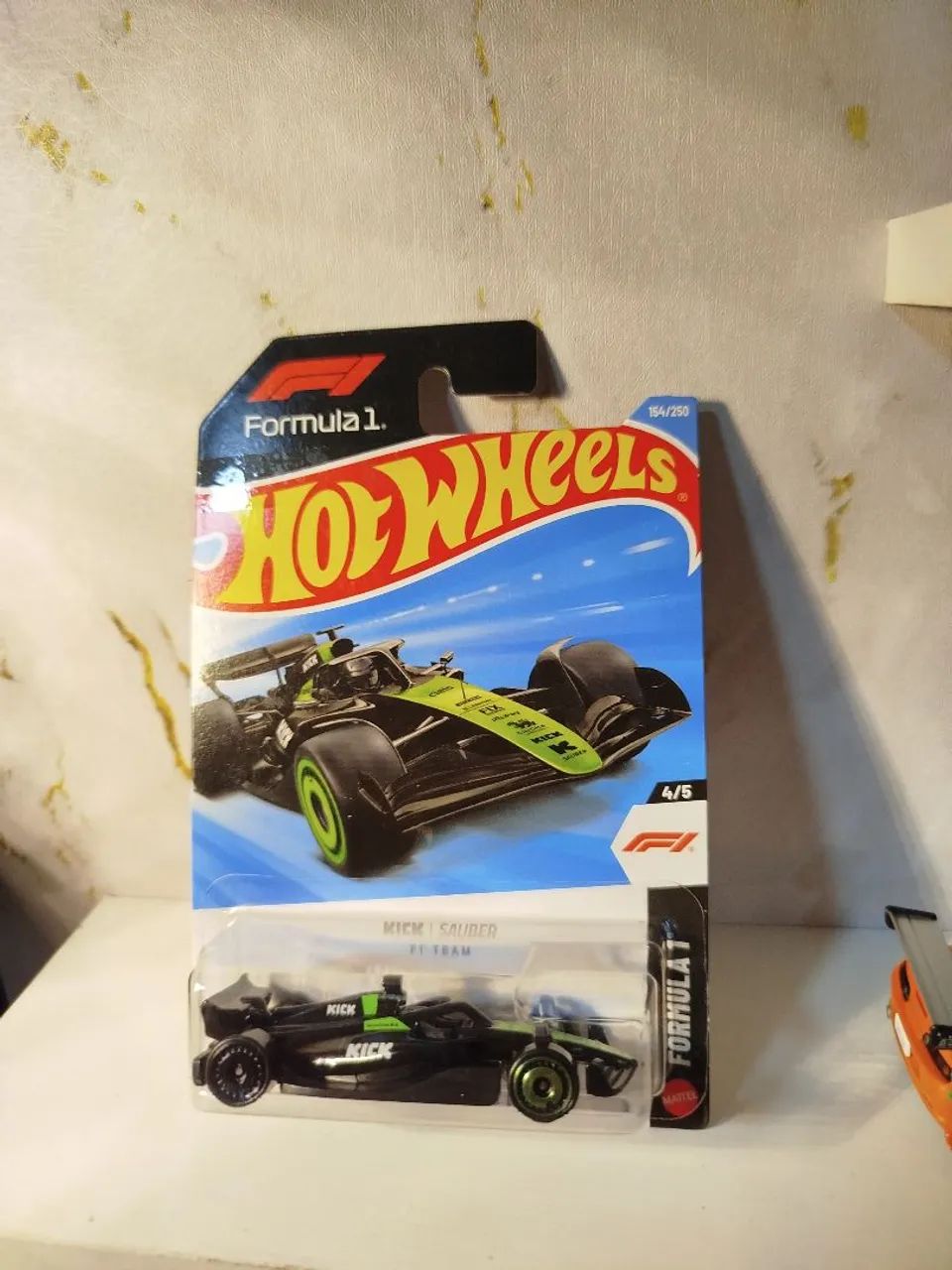 MINIATURA HOTWHEELS FORMULA 1 KICK SAUBER