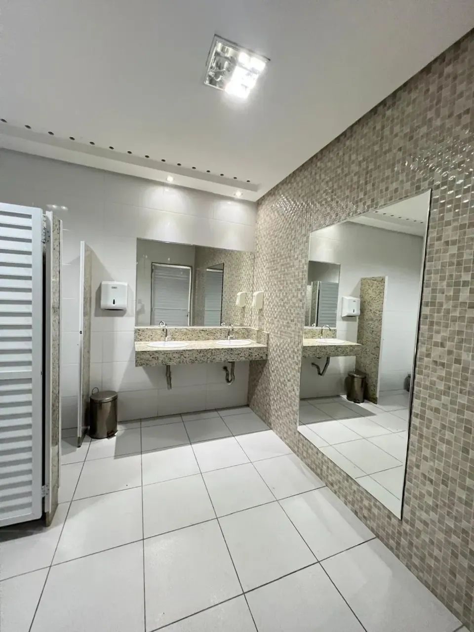 IMÓVEL COMERCIAL MOBILIADO PARA LOCAÇÃO  BAIRRO SUBAÉ - Foto 3