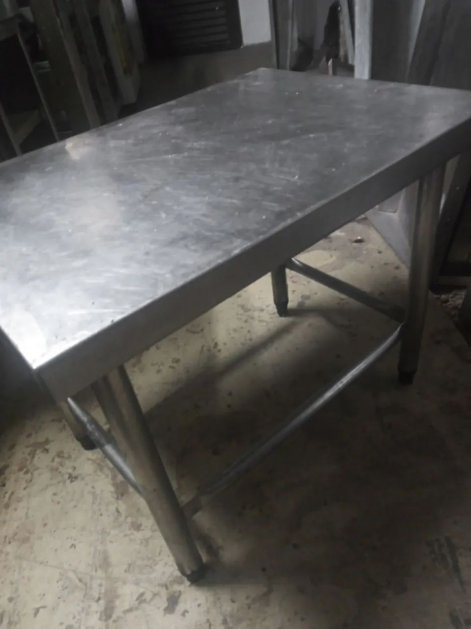 Mesa apoio anão inox marca Alfatec - Foto 2