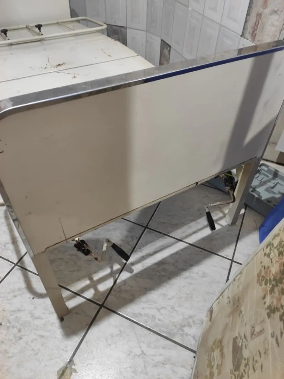 Cama Hospitalar Manual com Colchão - Foto 4