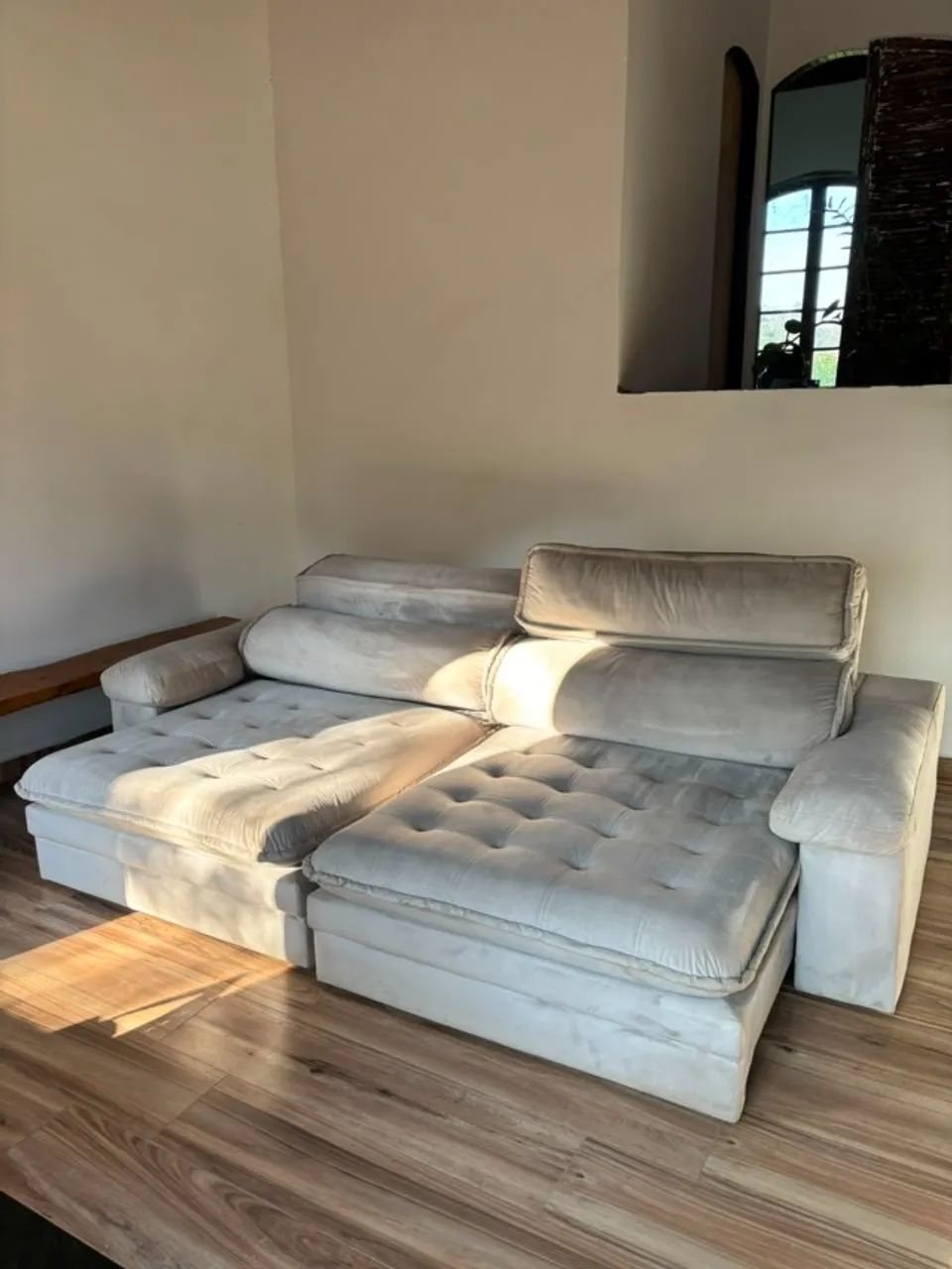 Sofá grande - 3,20m - Suede cinza  - Foto 5