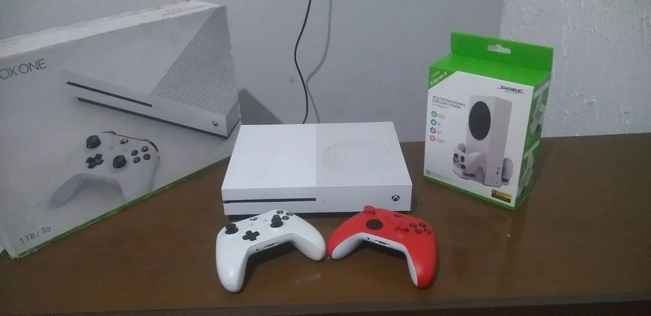 XBOX ONE + ACESSÓRIOS 