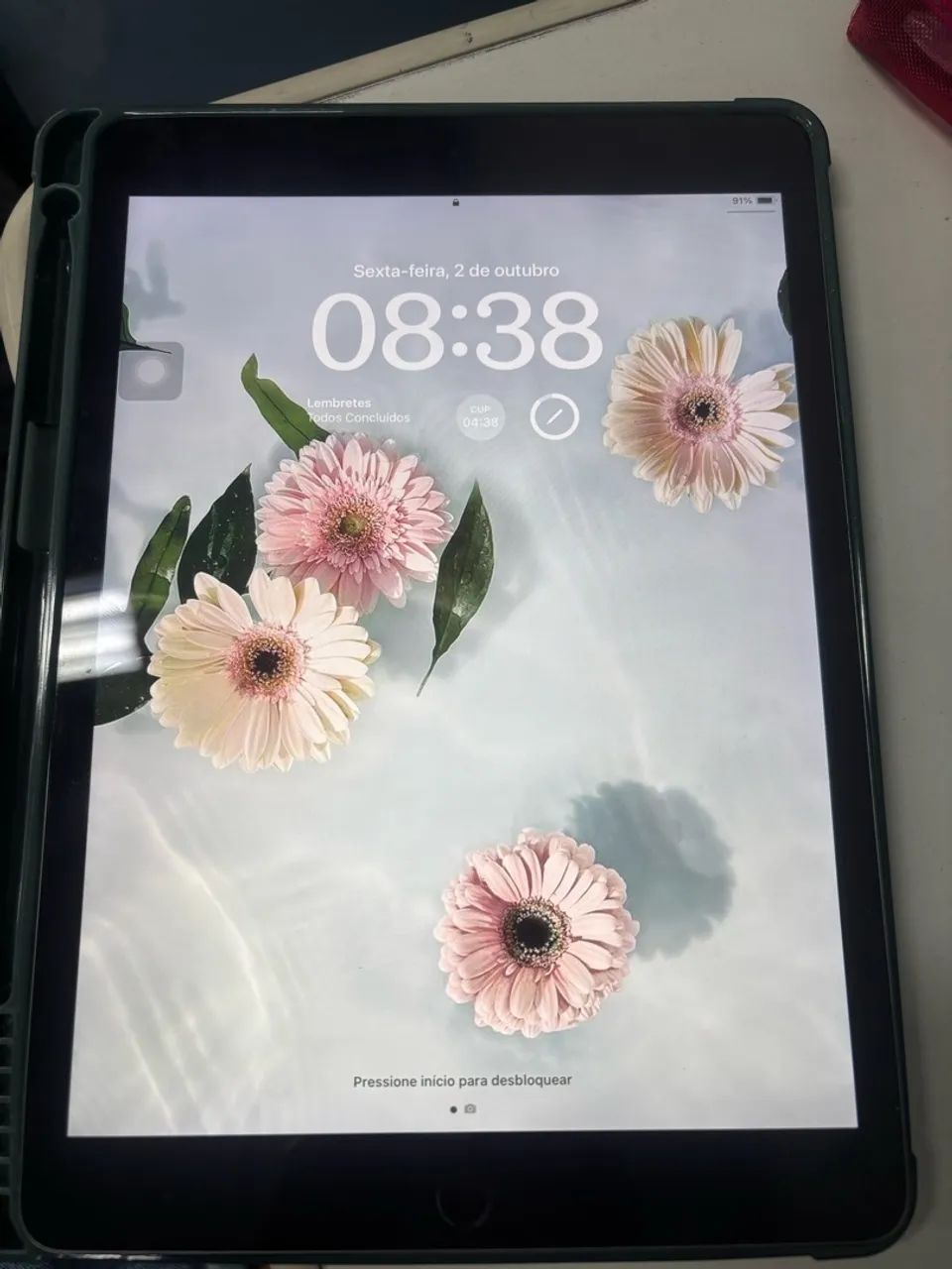 Ipad 9ª geração - 256 GB - prata, com capa inclusa