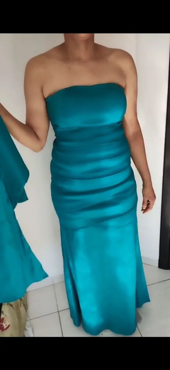 Vestido  Marca Bela noite verde Esmeralda longo tamanho GG - Foto 3
