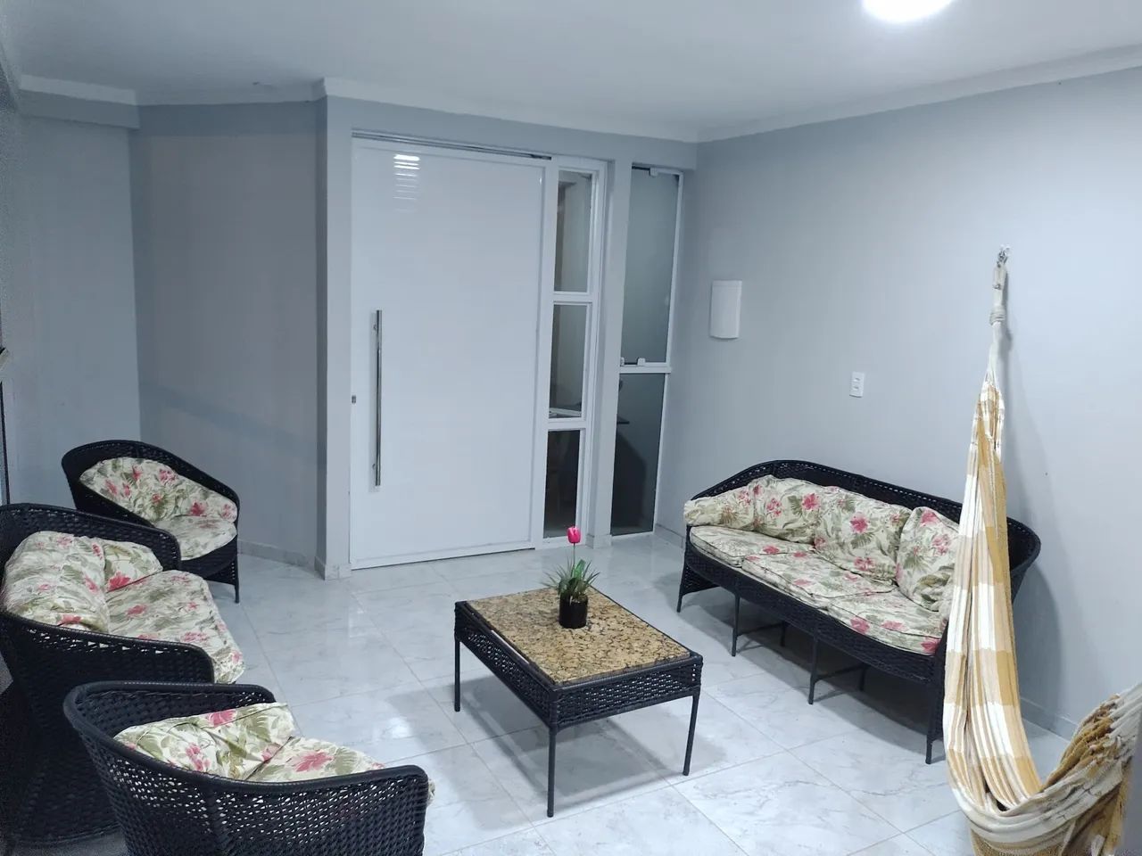 CASA ALUGUEL! TEMPORADA! E A Venda! 950.000,00 negociável. - Foto 2