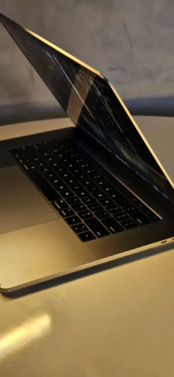 Macbook Pro | i9 | 16gb | 512gb | 15" - Foto 2