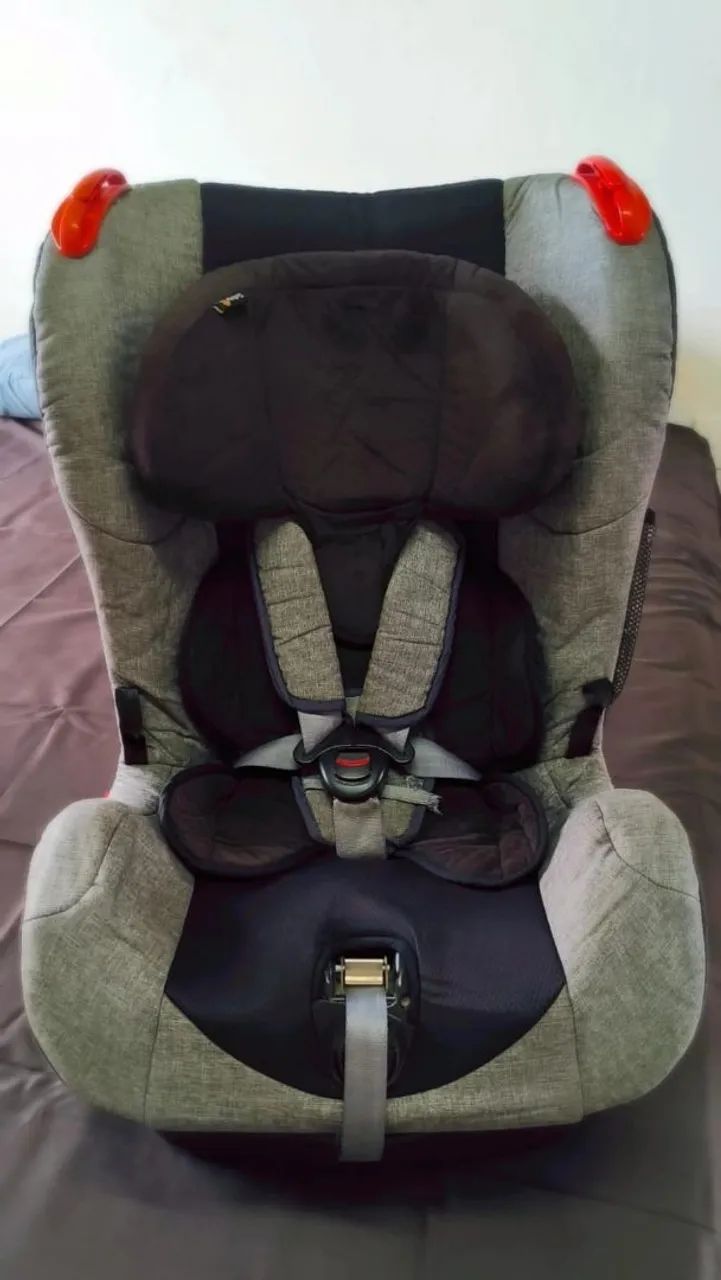 Cadeirinha para carro infantil