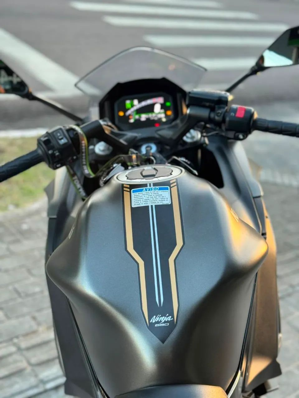KAWASAKI NINJA 650 ABS 2024 - Foto 5