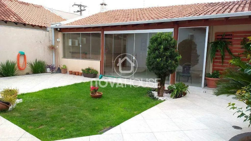 EXCELENTE CASA COM 2 SUITES E QUINTAL. - Foto 2