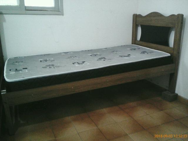 Cama de solteiro completa