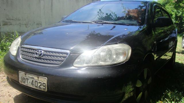 Toyota Corolla 05/06 R$17.400,00 Passa cartão