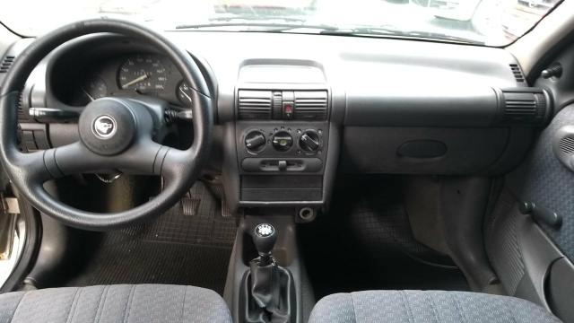 Corsa Wind 1.0 com trava - Foto 4