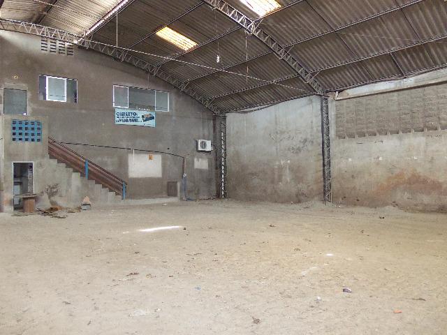 Vendo Galpão no Montese, Medindo 19 x 40, na Av. Gomes de matos - Foto 5