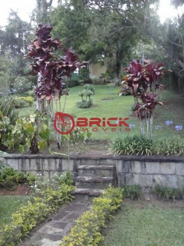 Maravilhoso sítio com área de mais de 5 mil m² com casa principal e casa de caseiro. - Foto 2
