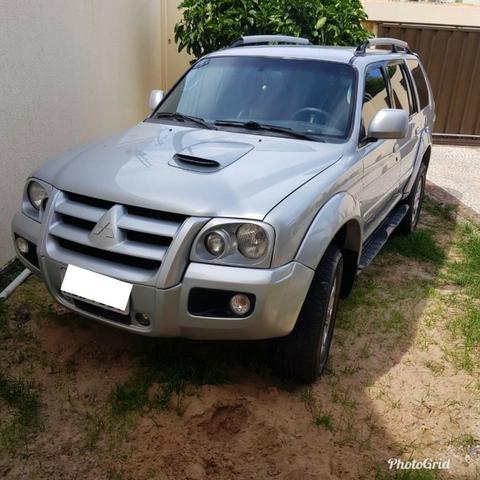 Pajero Sport HPE 2.5 4x4 Diesel Automática, novíssima!