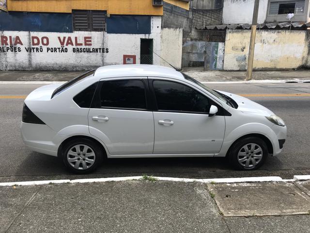 Fiesta Sedan 1.6 completo - 2014 - Foto 4