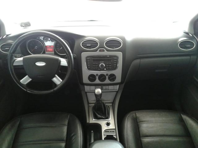 FORD FOCUS 1.6 FLEX FC - Foto 8