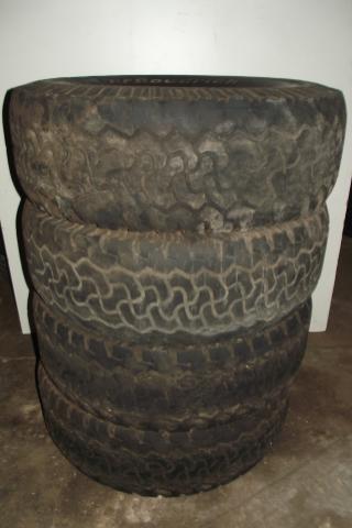 Pneus Bf Goodrich - 315/75 R16 - Usado - Foto 6