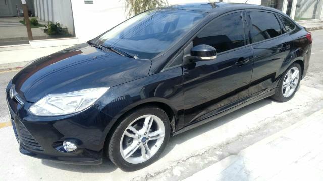 Focus 2014 2.0 automático completo. Aceito troca por menor valor - Foto 3